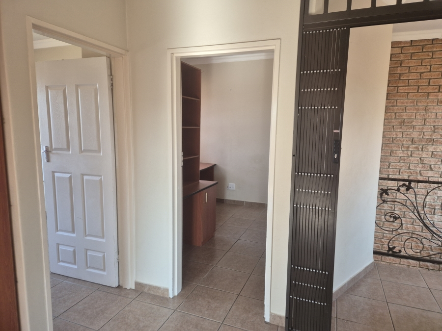 2 Bedroom Property for Sale in Flamwood North West
